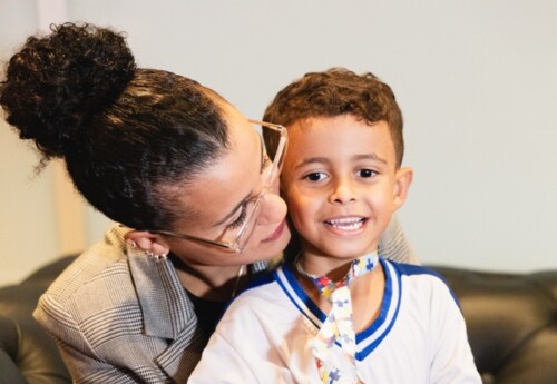 Entre o diagnóstico e a resistência: a realidade das mães atípicas e os avanços em Santa Catarina