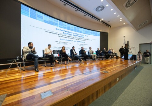 Alesc sedia seminário que debate mudanças no Código de Trânsito e impactos na formação de condutores