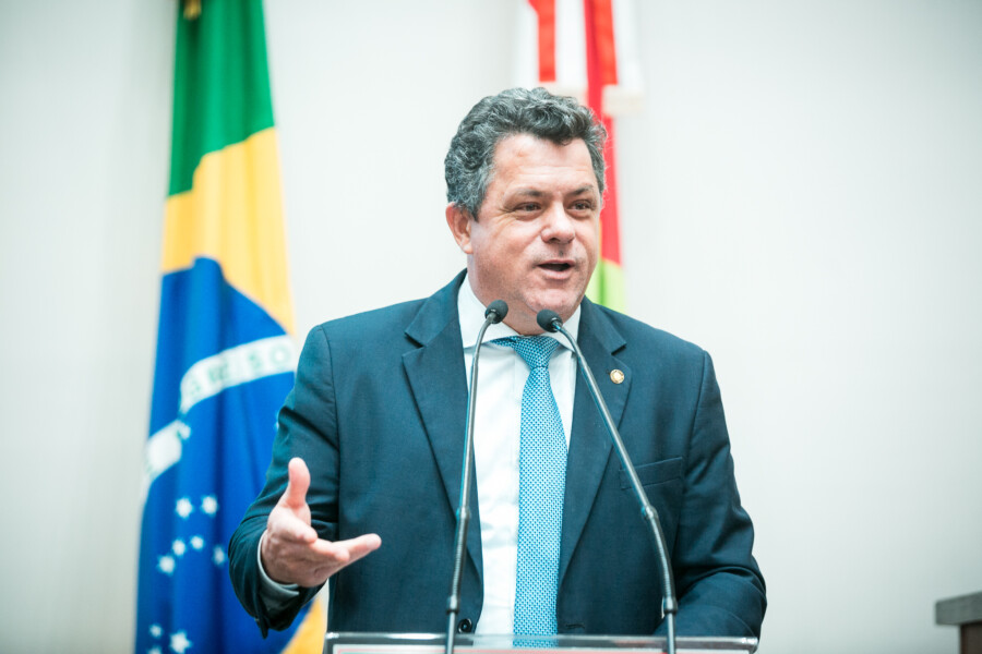 Deputado Ivan Naatz é o autor da PEC