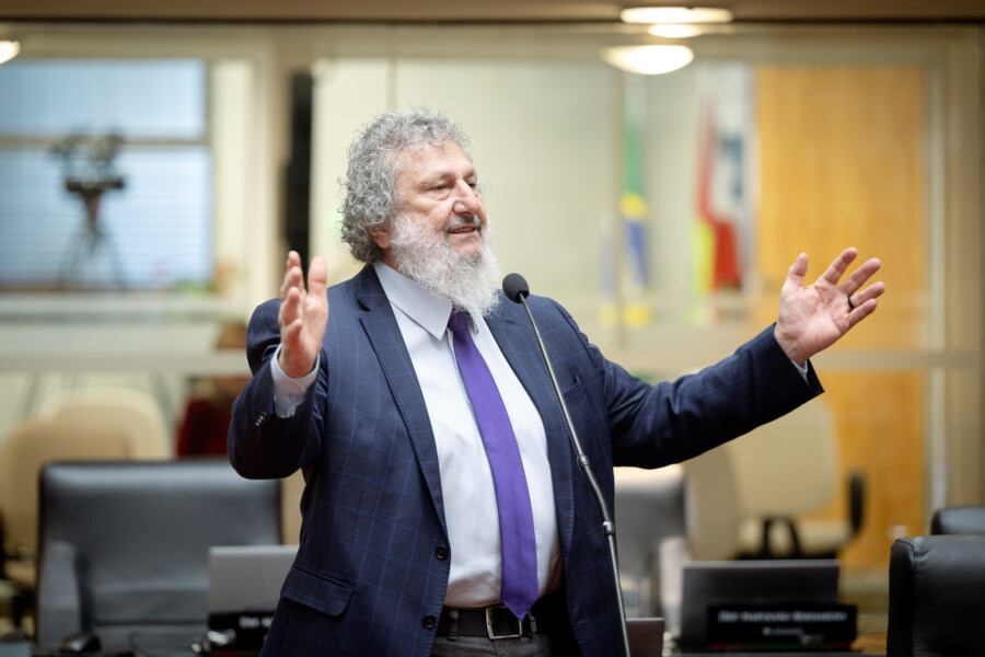 Deputado Padre Pedro Baldissera comemorou decisão da Justiça, que determinou o dever do estado de assegurar o acesso amplo e democrático às fontes da cultura.