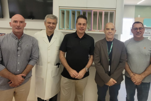 Deputado Minotto se compromete com tomógrafo para o Hospital Materno-Infantil Santa Catarina