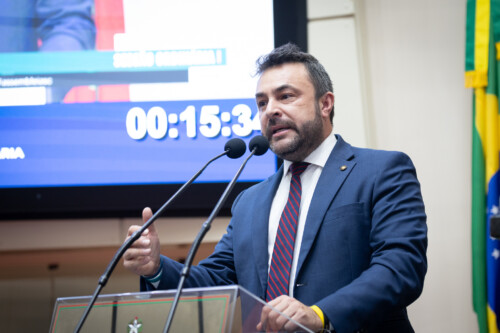 Falta de adesão a programa de castração animal gera críticas na Alesc