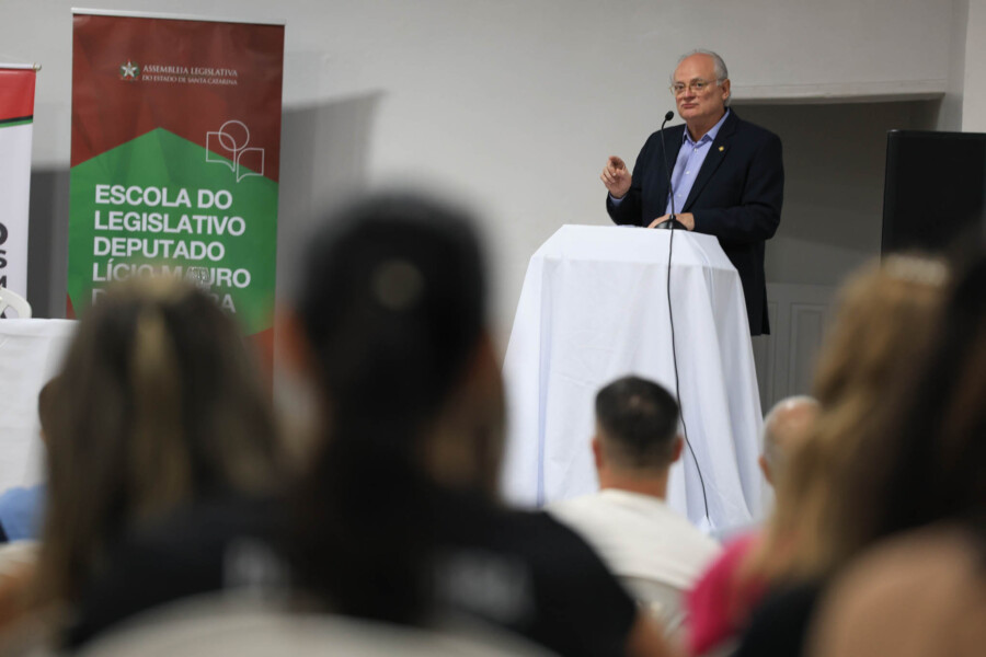 Deputado Dr. Vicente Caropreso.