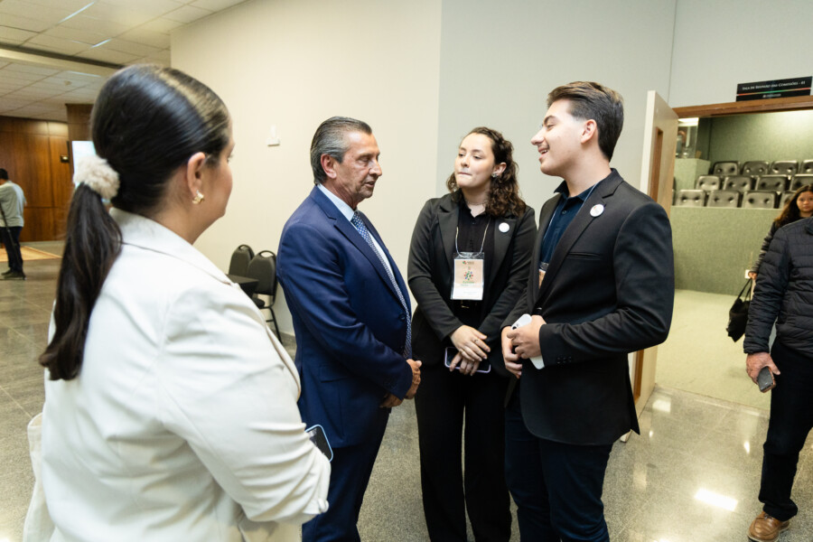 Estudantes participam de bate-papo com presidentes da Alesc e da Escola do Legislativo