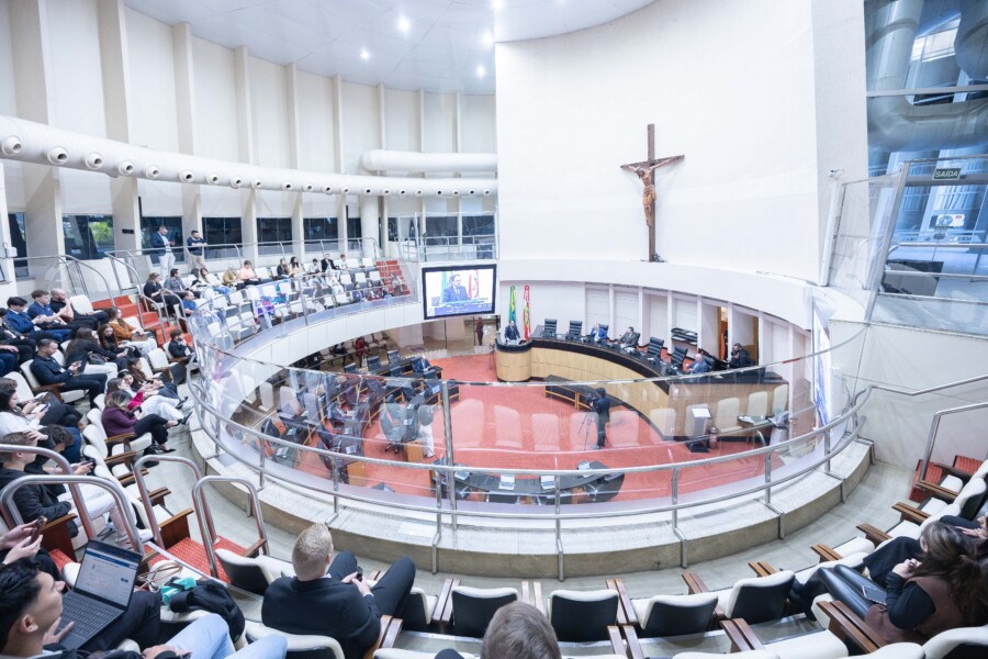 Deputados debatem proibição da exportação de carnes brasileiras pela União Europeia