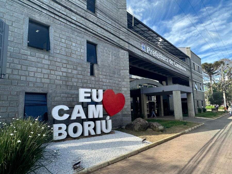 Crescimento de Camboriú é destaque na sessão em homenagem aos 142 anos do município