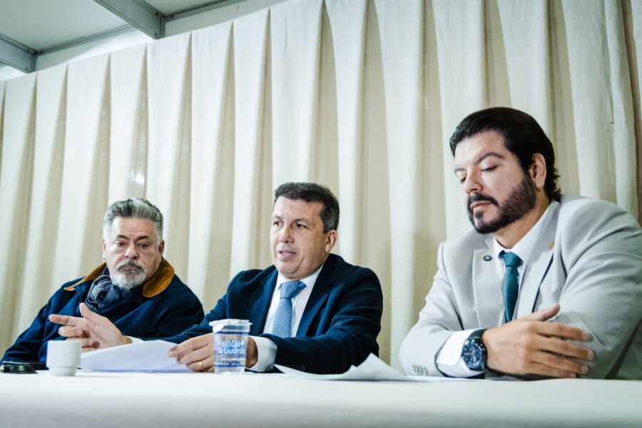 Deputados da Bancada da Grande Florianópolis, que se reuniram na manhã desta terça-feira (26)