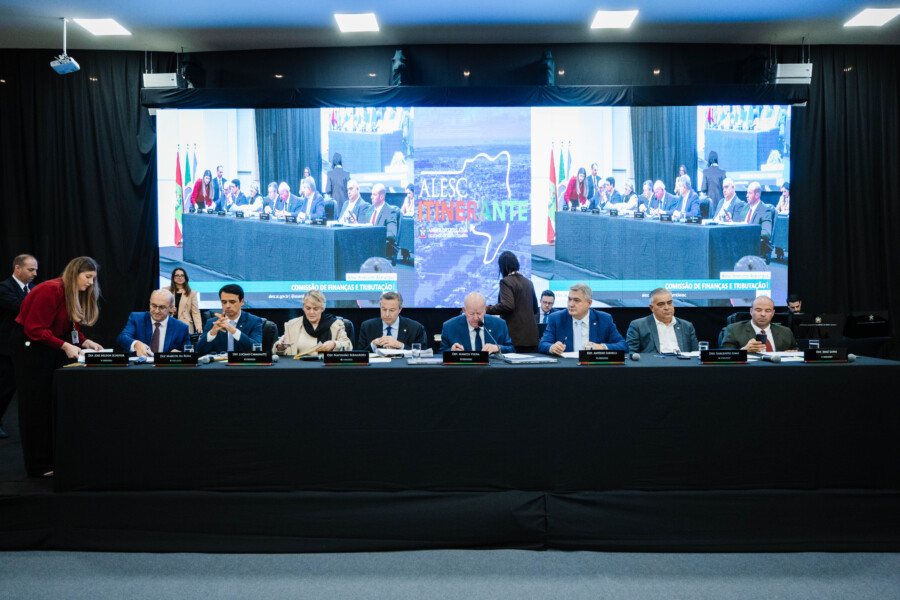 A Comissão de Finanças é presidida pelo deputado Marcos Vieira.