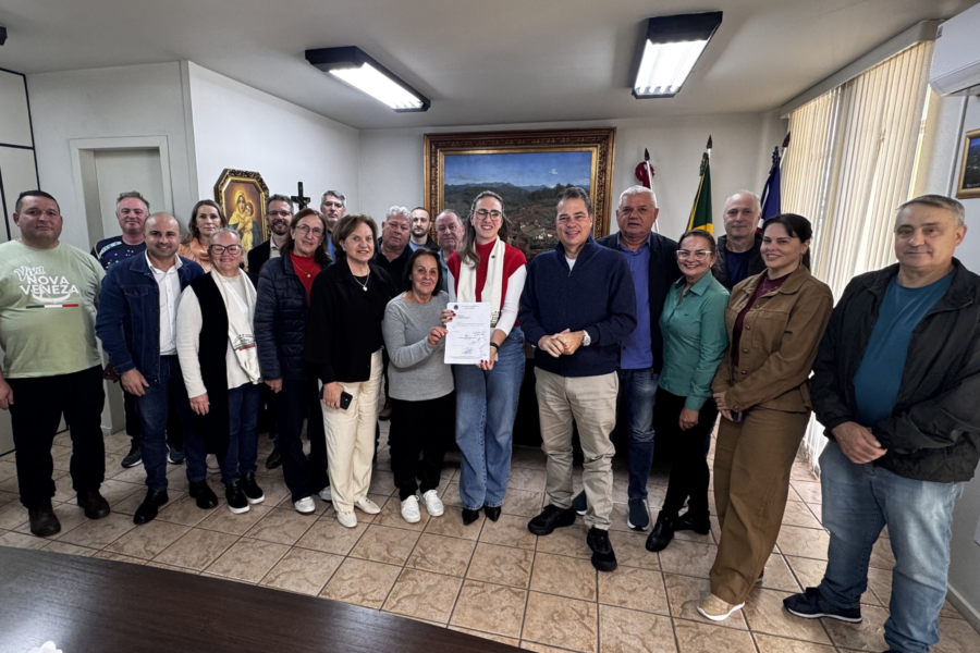 Rodrigo Minotto participa de entrega de Ordem de Serviço para pavimentação da Rua Pedro Malgarise, em Nova Veneza
