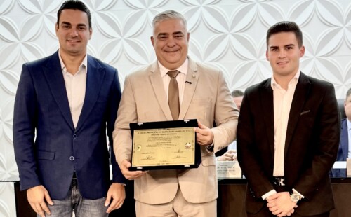 Deputado Sargento Lima recebe o título de Cidadão Honorário de Balneário Barra do Sul