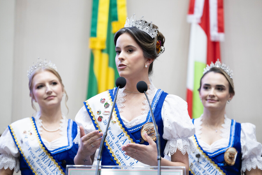 Realeza da festa convida deputados para o evento, que ocorrerá entre os dias 10 e 12 de julho