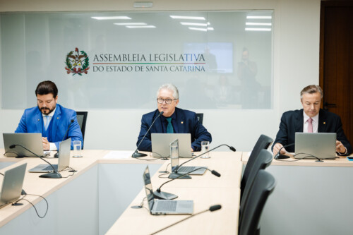 Comissão de Assuntos Municipais aprovou nesta quarta-feira (10) o requerimento para constituição da comissão mista