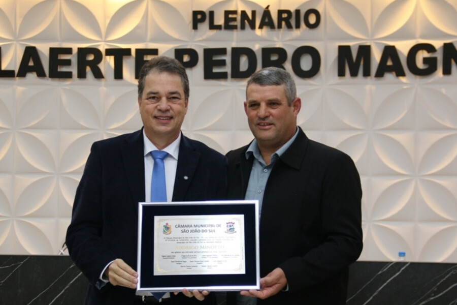 Minotto recebe título de Cidadão Honorário de São João do Sul