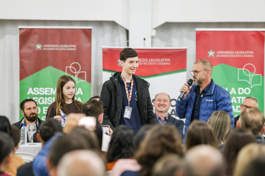 Seminário Regional fortalece debate sobre inclusão e direitos das pessoas com autismo no Oeste