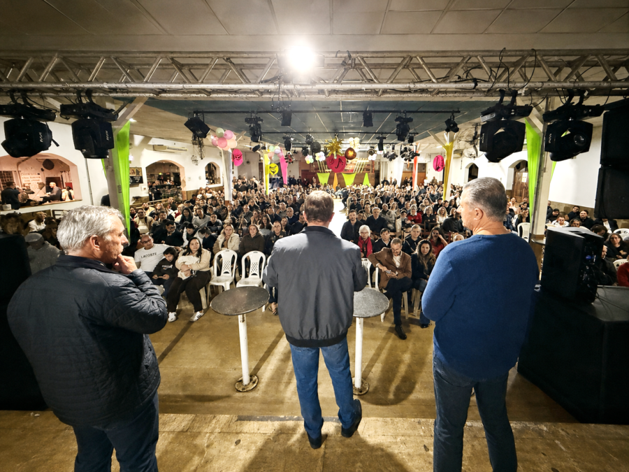 Com cerca de 1000 pessoas, Junior Cardoso e vereador Jovino fortalecem parceria e mobilizam lideranças em Blumenau