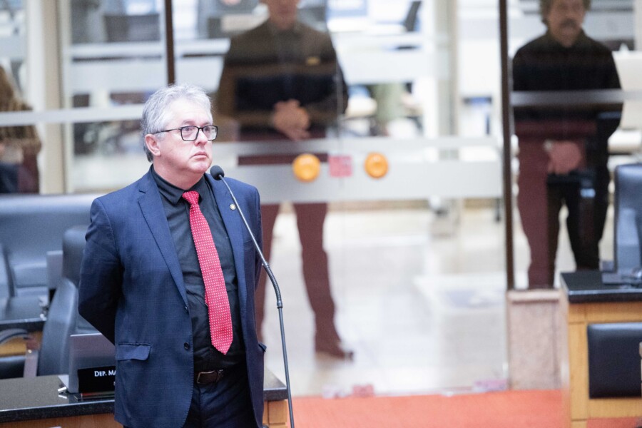Deputado Tiago Zilli debate caso de maus-tratos a animais em Araranguá