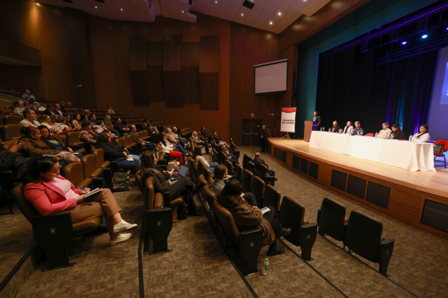 Seminário estadual debate prevenção e tratamento da obesidade mórbida em Joinville