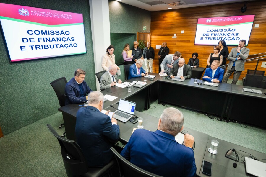Comissão de Finanças e Tributação.