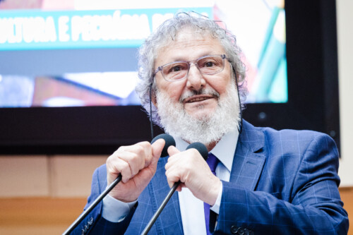 Embaixador da Índia participa da sessão da Alesc que celebra Dia Internacional da Ioga