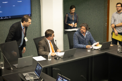 Comissão de Direitos Humanos aprova projetos sobre manifestações culturais cristãs e ações de humanização em saúde