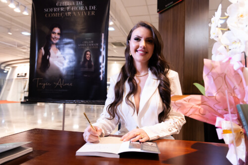 Tayse Alves, autora de 