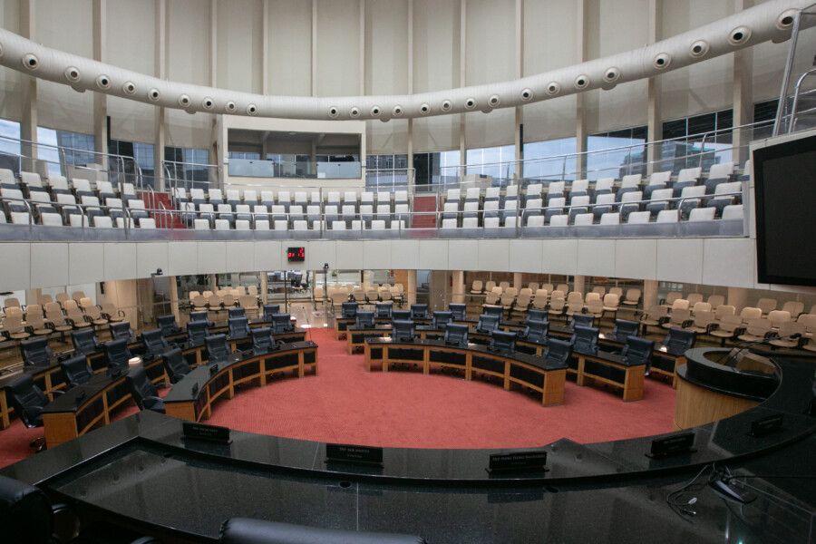 Confira o perfil dos 40 deputados eleitos neste domingo (4) para a Alesc