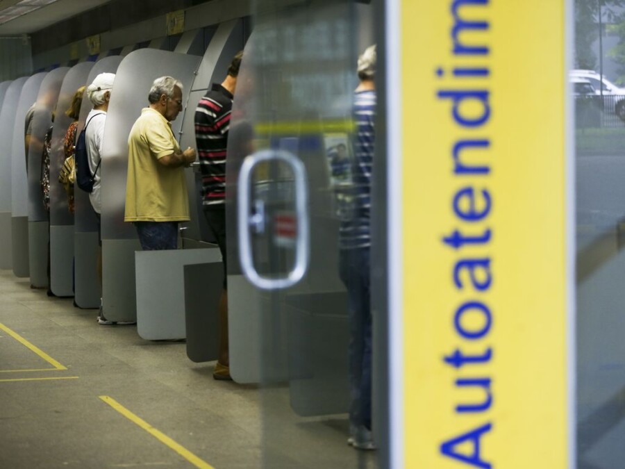 Redução da quantidade de agências é atribuída ao avanço da digitalização dos serviços bancários