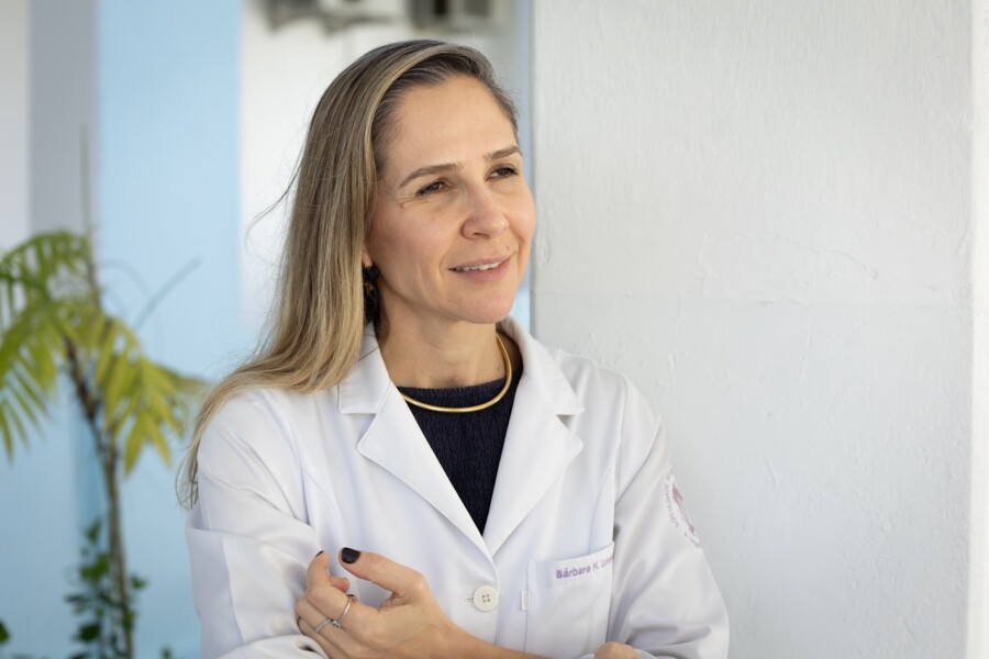 Barbara Lovato, coordenadora do Ambulatório de Doença Bolhosa do Hospital Santa Teresa de Dermatologia